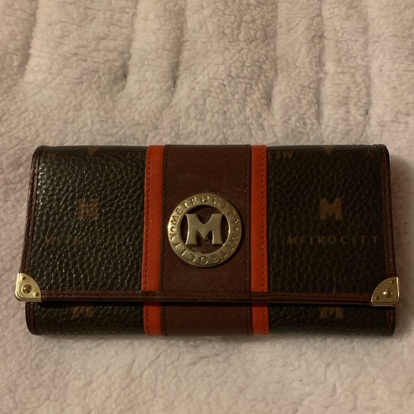 Metro City wallet - Picture 1 of 12